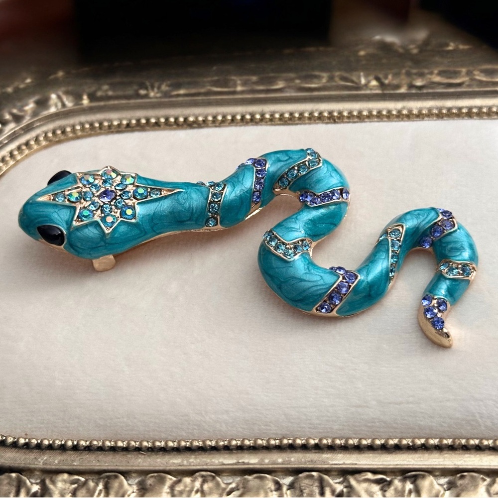 Enamel Snake Pendant / Brooch with Crystal Accents - Picture 3 of 6
